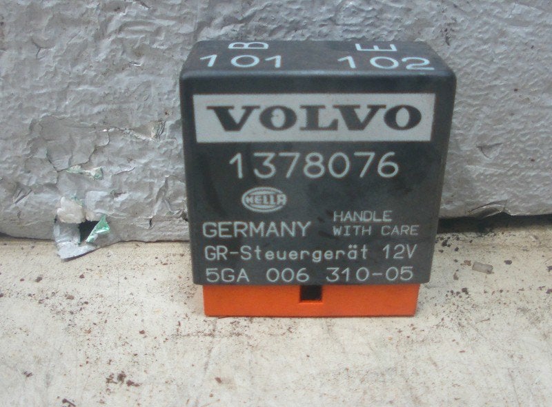 RELAIS cruise control Volvo 960 I Estate (01-1990/01-1997), Gebruikt, Info@volvocars.com, Volvo, Volvo Car Germany GmbH