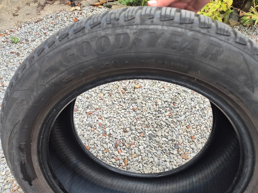 Pneus neige Goodyear ultragrip, Pneus hiver, 16 pouces, Véhicule de tourisme, 205 mm