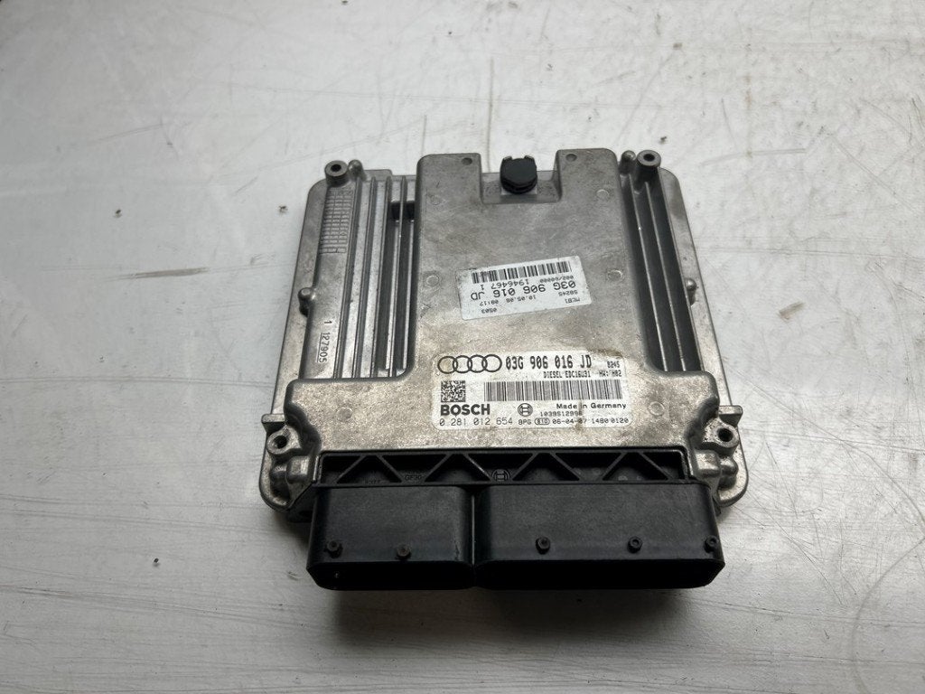COMPUTER MOTOR Audi A4 (B7) (|03G906016JD|03G997057BX|), Info@audi.de, Audi, Audi AG, Gebruikt