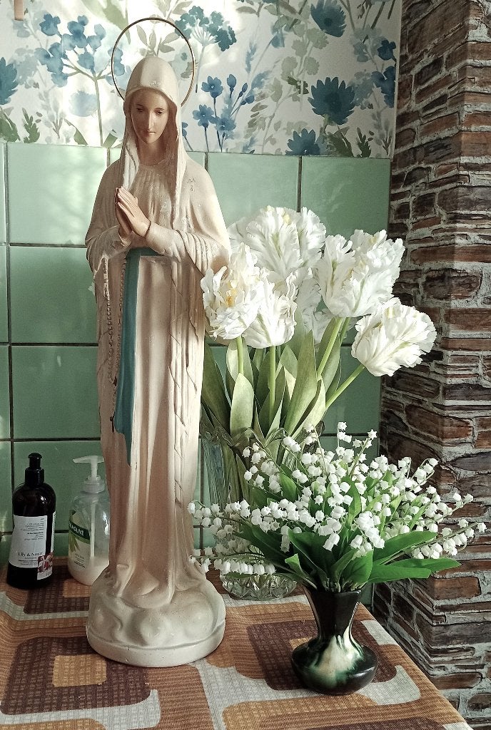 Statue Sainte Vierge Marie Banneux, Enlèvement