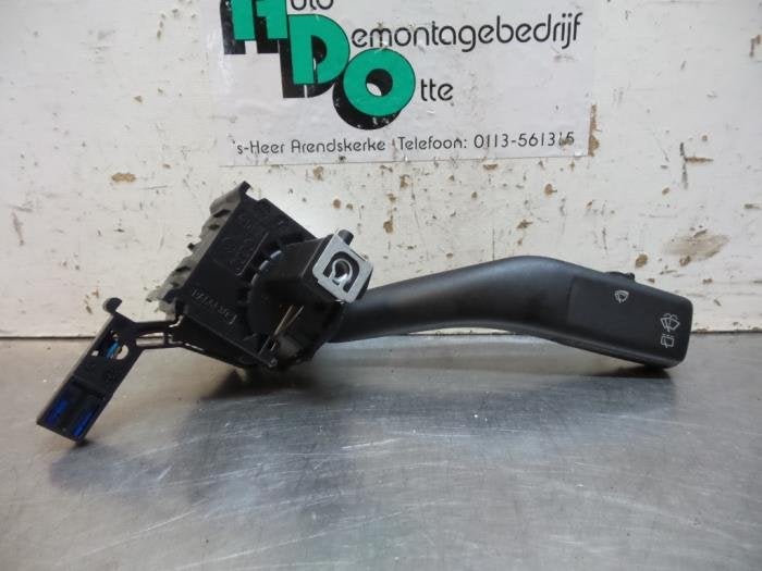 Commutateur essuie-glace d'un Volkswagen Golf (Golf 04-), Volkswagen, -, 3 mois de garantie, Utilisé