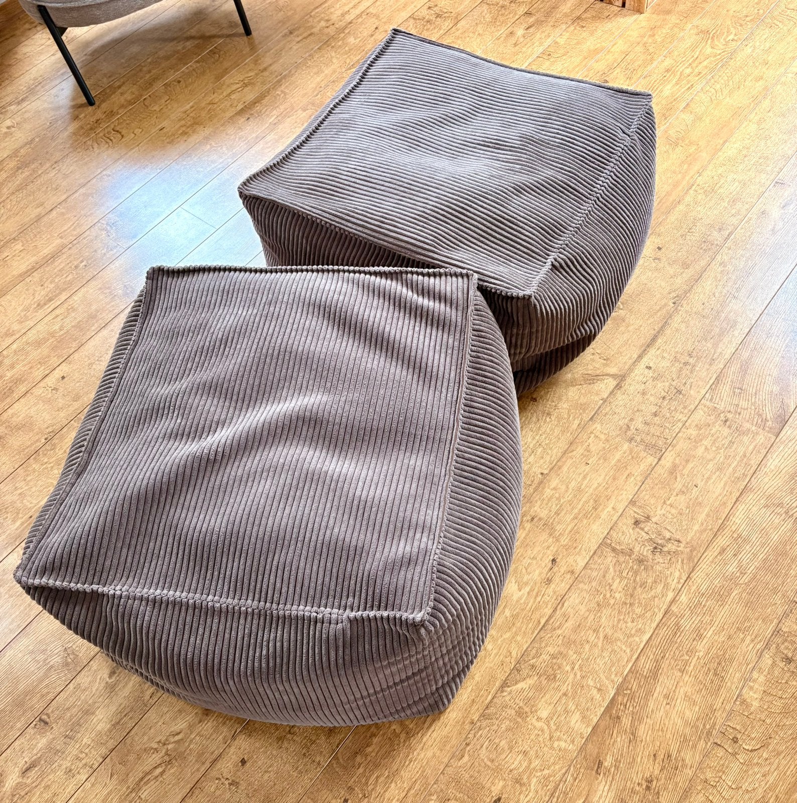 2 gros poufs ULTRA confort, Enlèvement, 50 à 75 cm, Autres matériaux, 50 à 75 cm