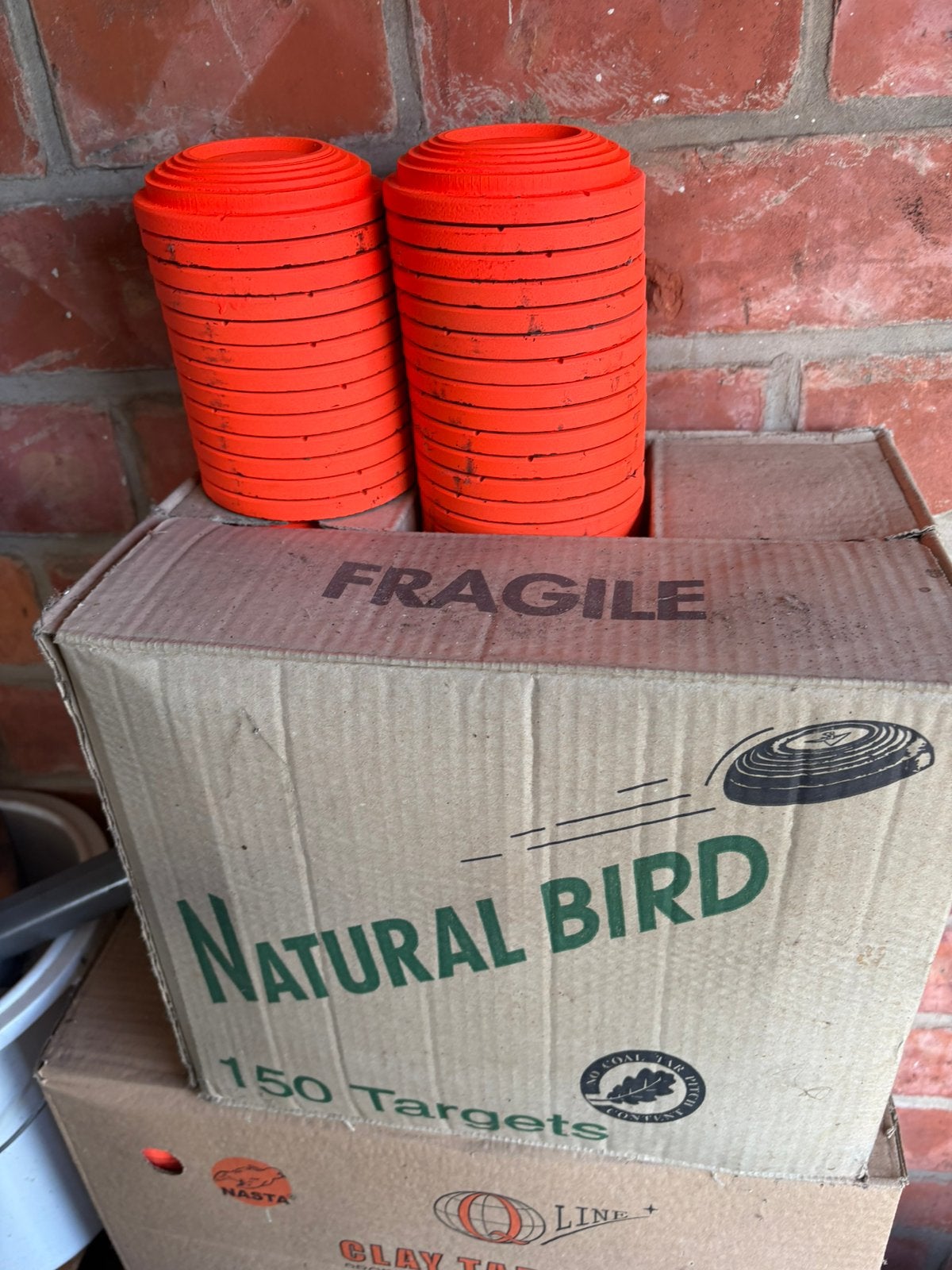 zeven dozen clays voor kleiduifschieten, Ophalen, Zo goed als nieuw