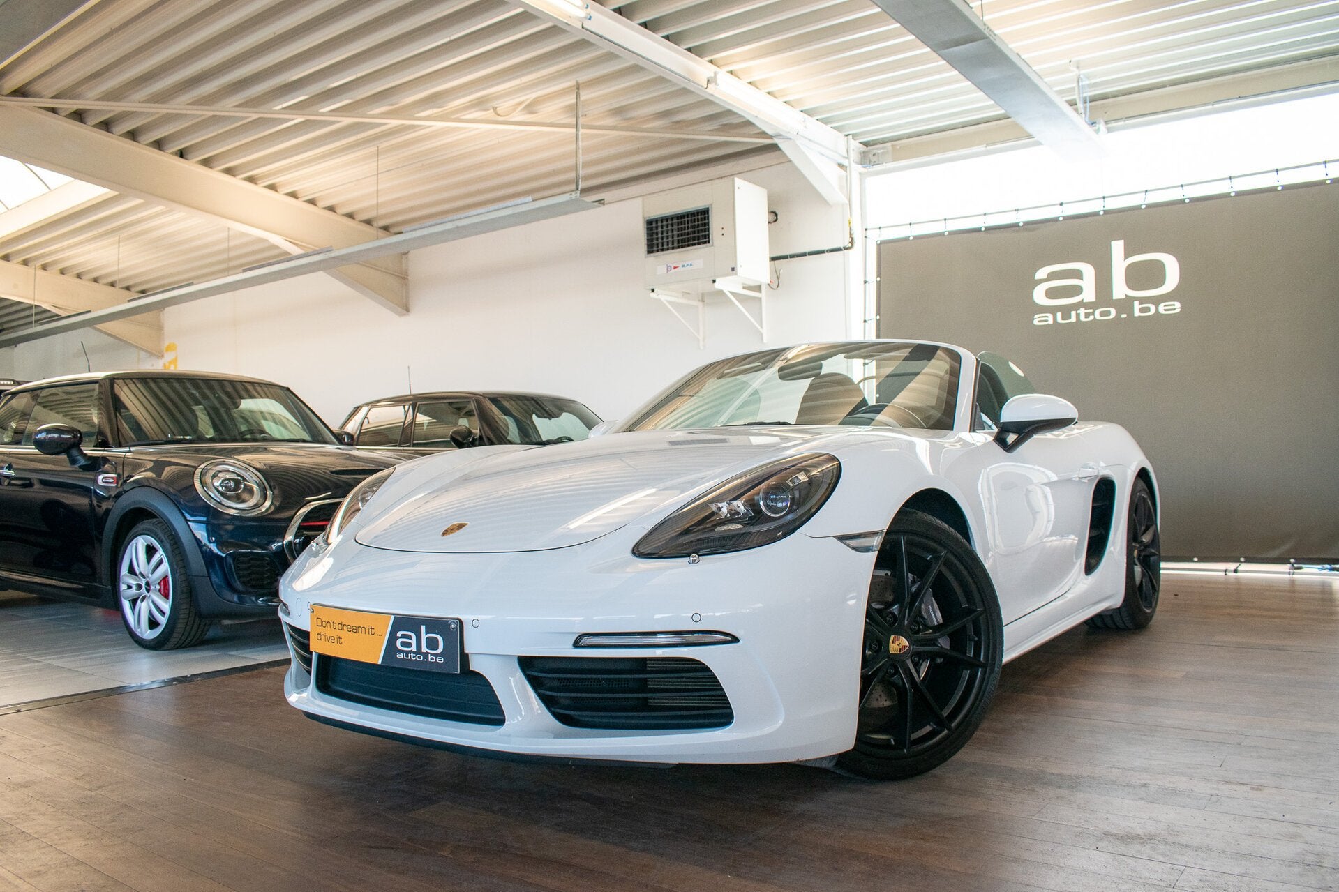 Porsche 718 2.0, BOXSTER, CABRIO, STOELVENTILATIE, SPORTUIT, Auto's, Porsche, Bedrijf, Boxster, Airbags, Airconditioning, Bluetooth