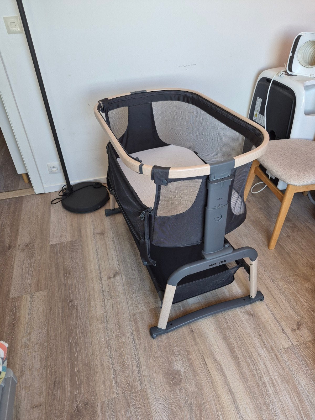 Co sleeper maxi cosi Iora + toebeheren, Kinderen en Baby's, Ophalen, Zo goed als nieuw