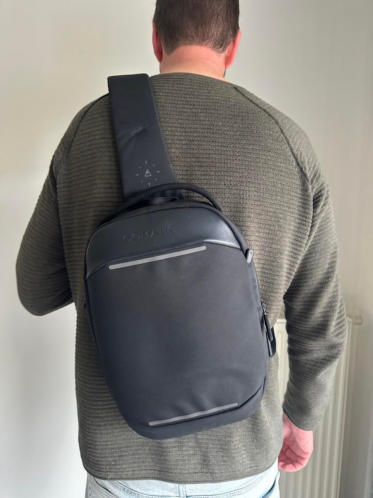 Gomatic (Nomatic) Navigator Sling 6L - Zo goed als nieuw!, Handtassen en Accessoires, Tassen | Rugtassen, Ophalen, Zo goed als nieuw