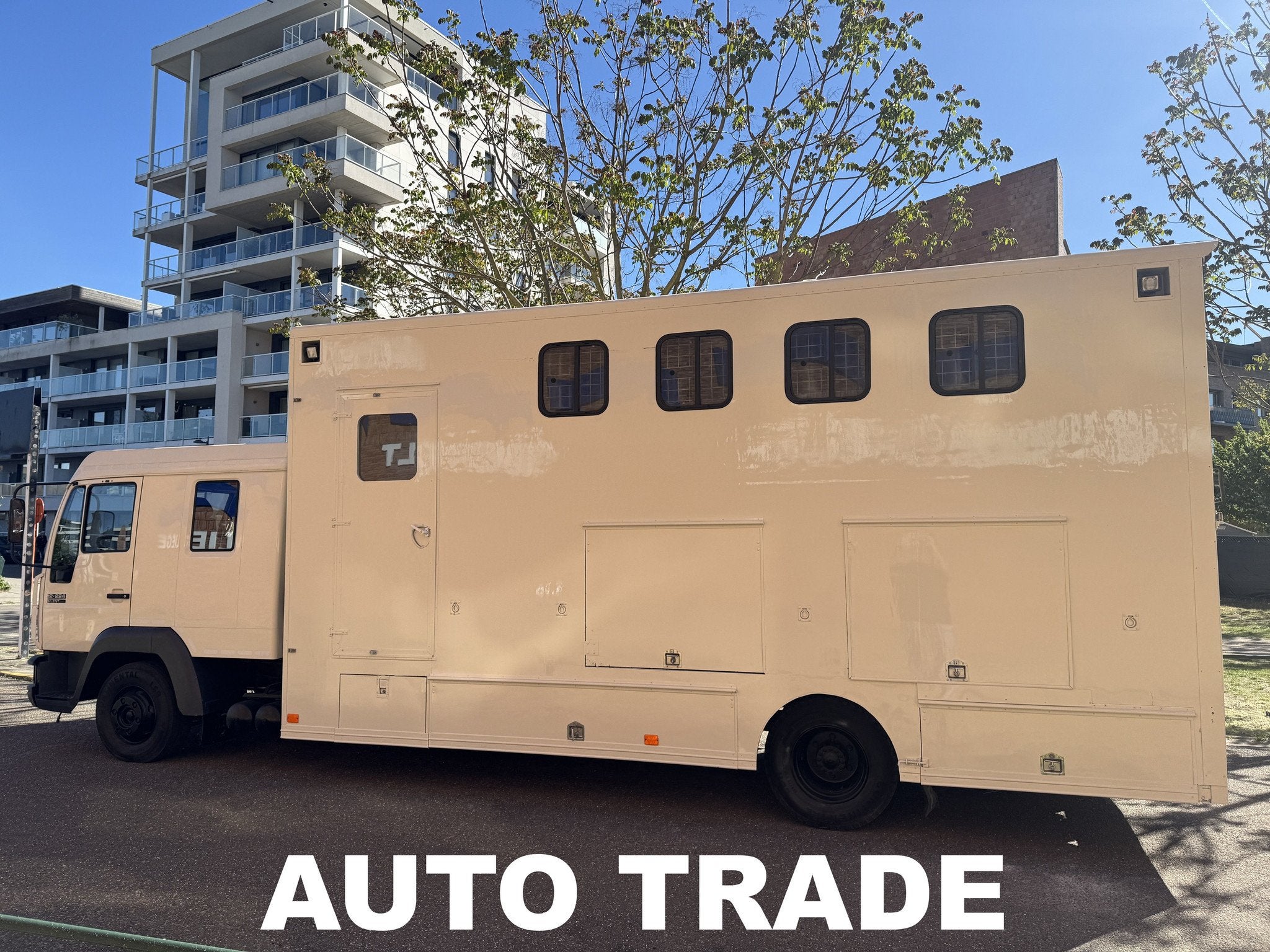 MAN LC | Paardenwagen | Dubbele Cabine | 6 zitplaatsen |, Auto's, Euro 2, Stof, MAN, Wit