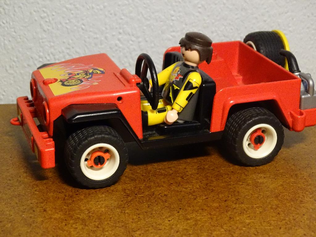 Playmobil jeep, Kinderen en Baby's, Speelgoed | Playmobil, Ophalen of Verzenden, Gebruikt