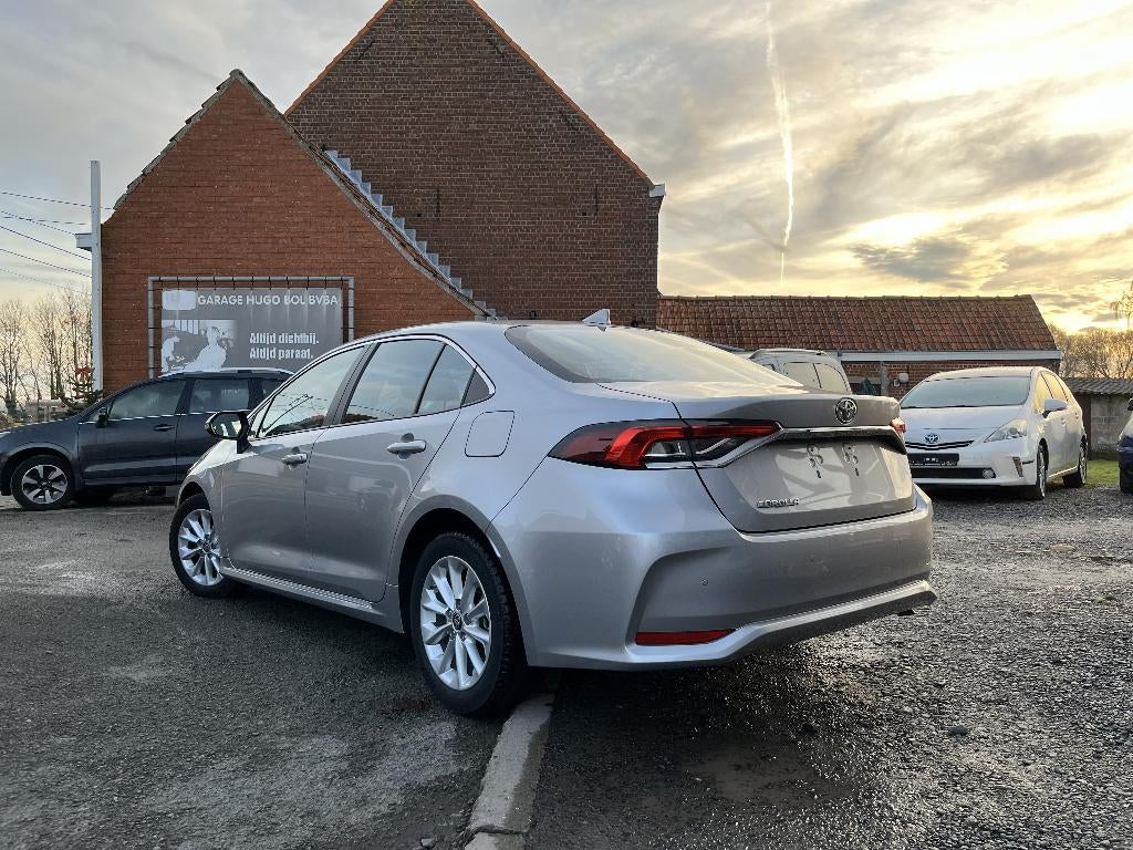 Toyota Corolla 1,5l + garantie de 24 mois, Argent ou Gris, Achat, Entreprise, Boîte manuelle