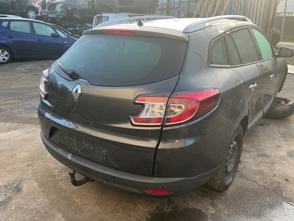 AMORTISSEUR ARRIÈRE DROIT Megane III Grandtour (KZ), Renault, Utilisé, Peter-Huppertz-Straße 5
51063  Köln, DE, Dialog.deutschland@renault.de