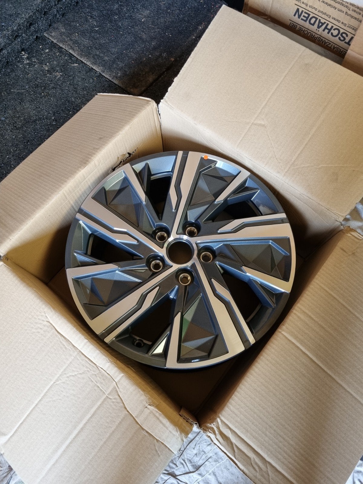 Jante d'origine Hyundai Tucson 1, Enlèvement, 17 pouces, Pneu(s)