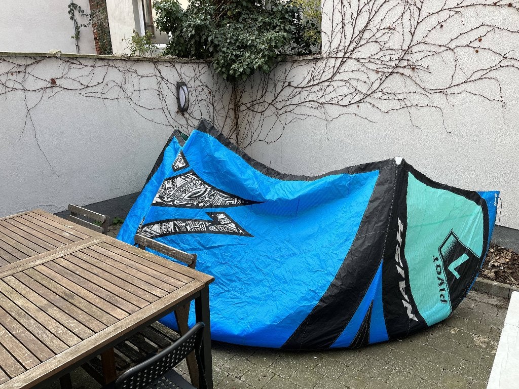 Naish Pivot 7 m 2022, Watersport en Boten, Kitesurfen, Ophalen, Zo goed als nieuw, 7 m², Kite