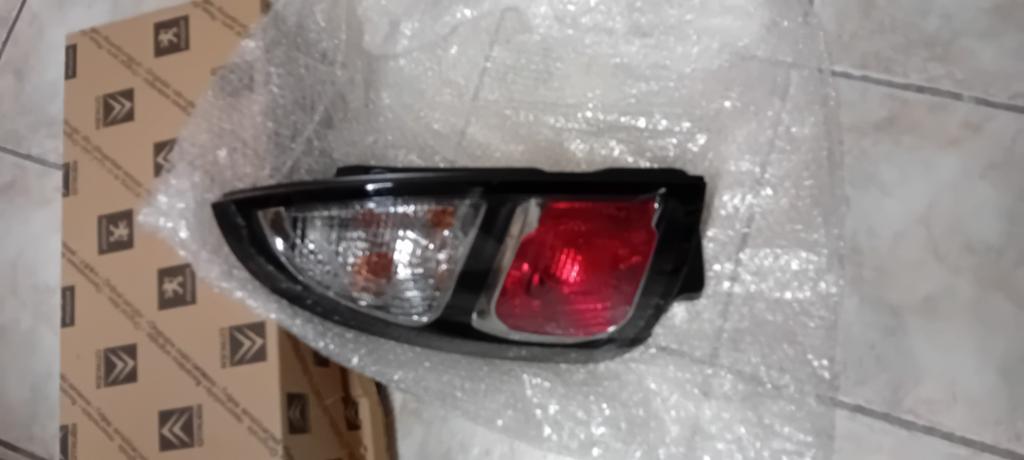 Achterlicht citroen c3. Picasso, Ophalen