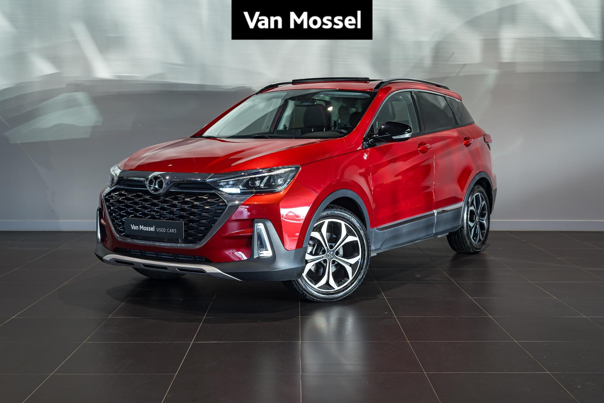 BAIC X55 1.5T Luxury CVT | Panodak | Camera | PDC V+A | Blue, Auto's, Stof, Gebruikt, Euro 6, 4 cilinders