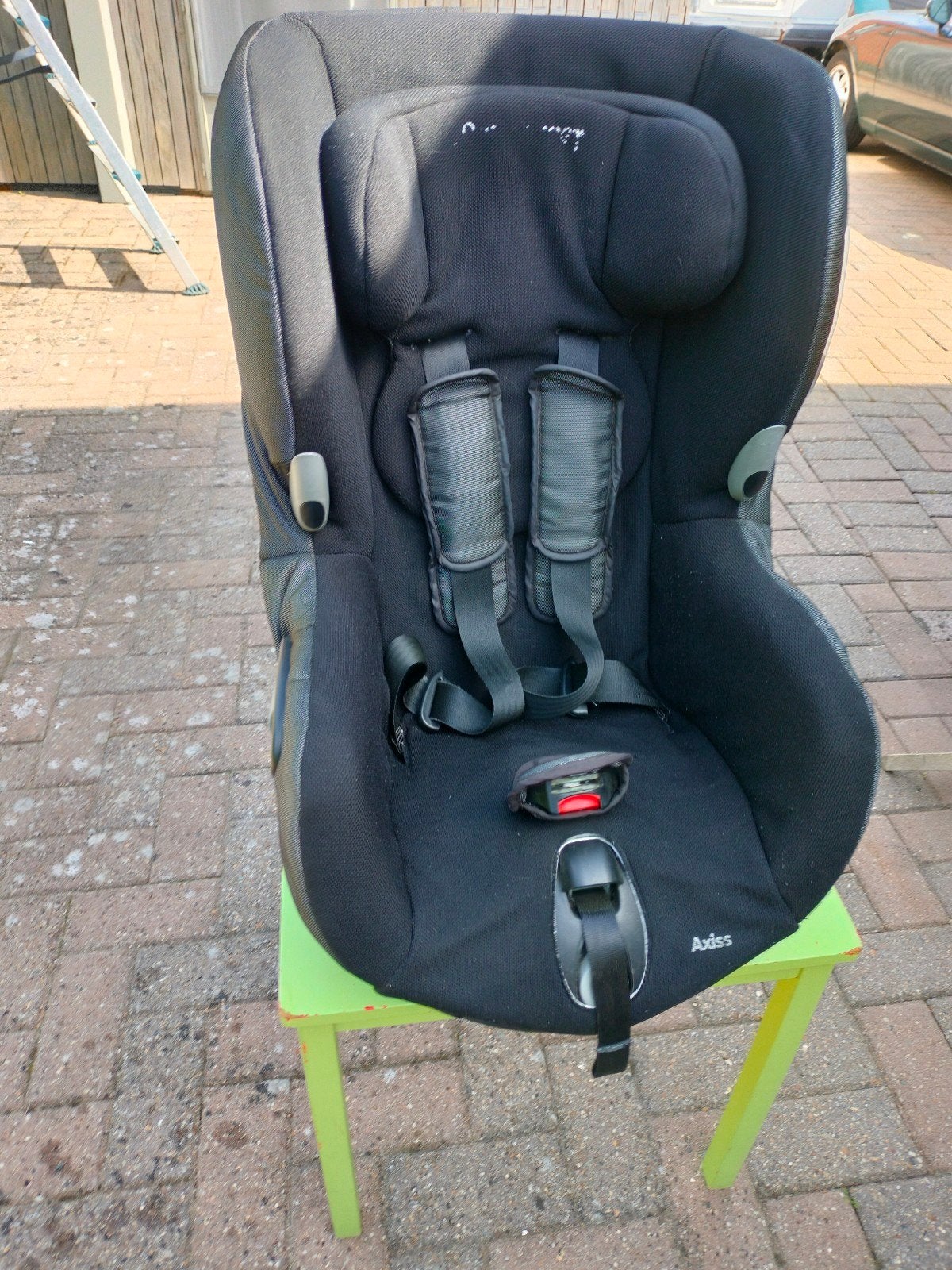 Kinderstoel voor auto, Enlèvement