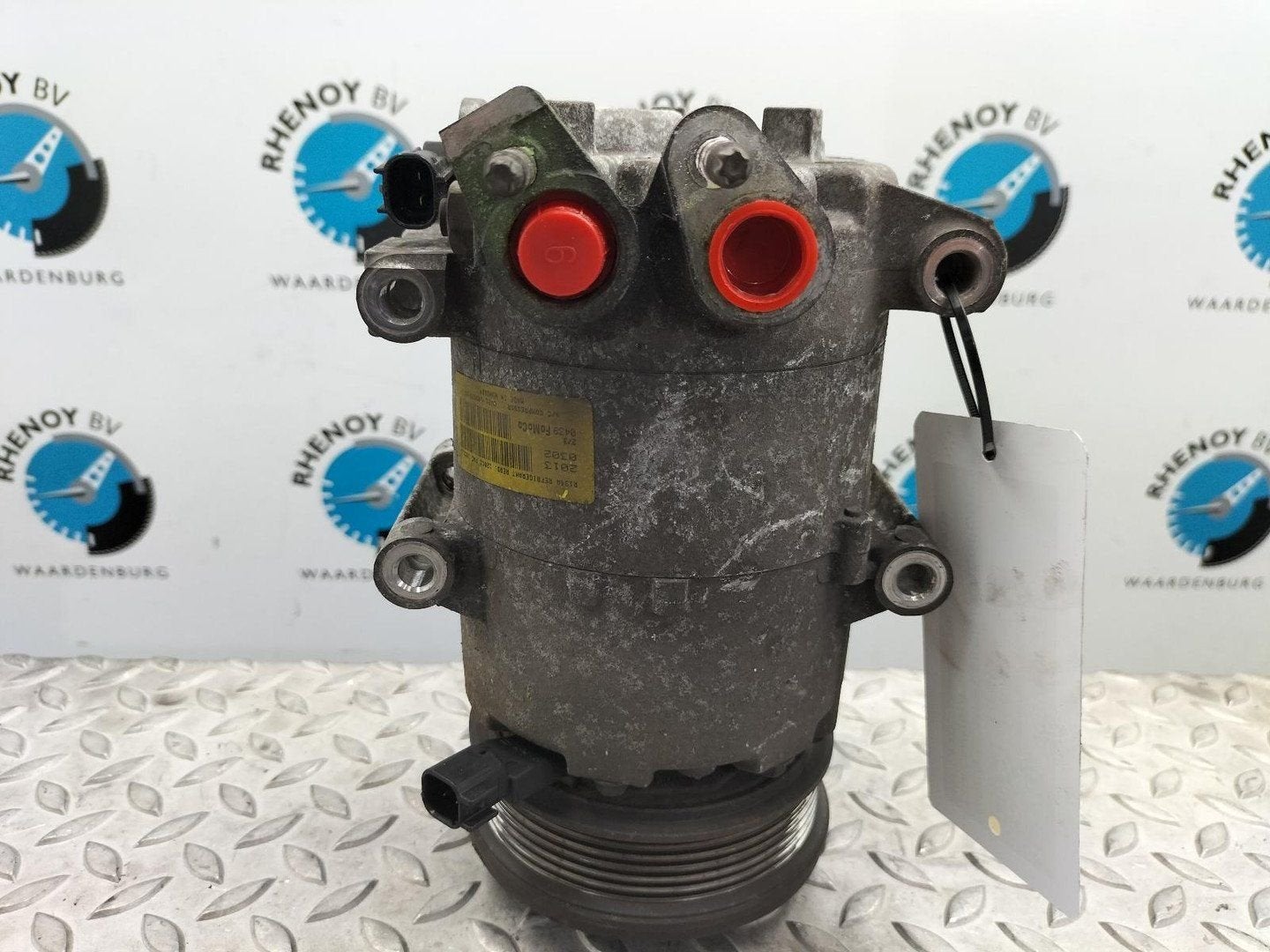 FORD FIESTA MK6 CB1 1.6D Titanium Econetic AIRCO COMPRESSOR, Enlèvement ou Envoi, Utilisé, Stiba membre