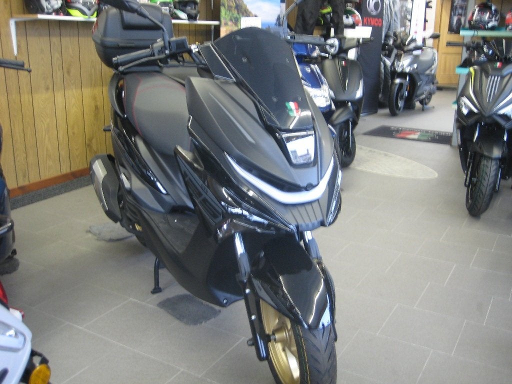 GTS ATTITUDE 125 CC PROMO 2.699€ garantie 3 ans, Neuf, Gts, Enlèvement, Classe A (25 km/h)