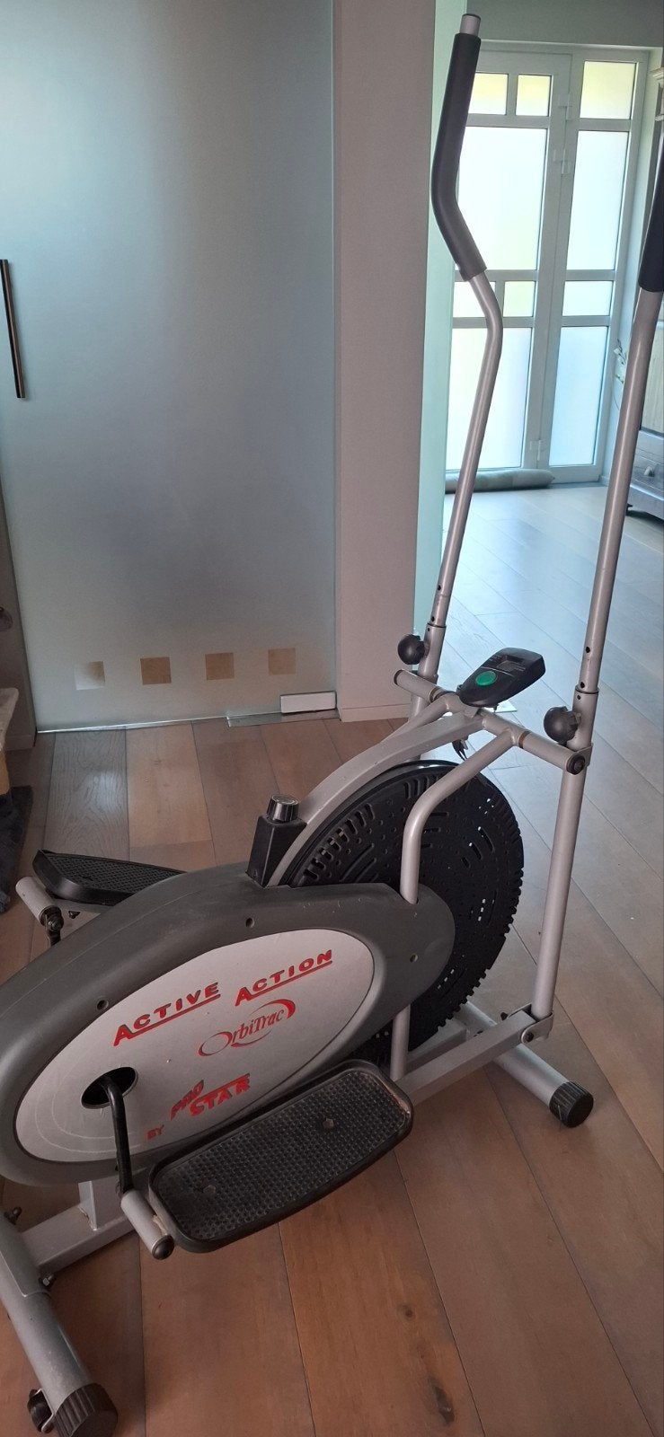 Cross trainer OrbiTrac by pro Star € 160, Ophalen