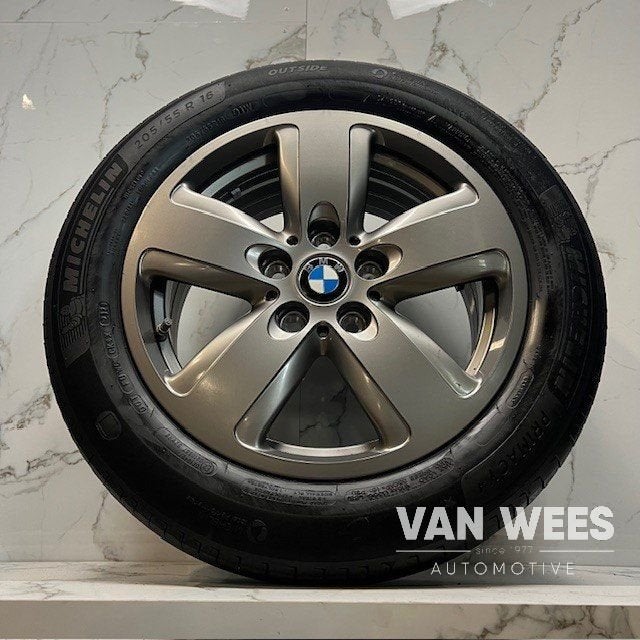 Bmw 1-serie F40 205/55/16 INCH STYLING 517 Zomerset Michelin, Auto-onderdelen, Banden en Velgen, Gebruikt, -, Banden en Velgen