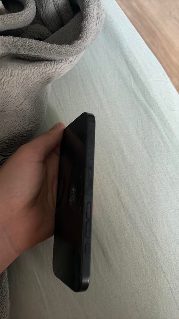 Iphone 16 pro, Ophalen of Verzenden, Zo goed als nieuw, Bescherming, Apple iPhone