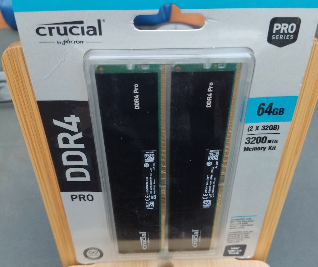 Crucial DDR4 2*32GB, DDR4, Nieuw, Ophalen of Verzenden, Desktop