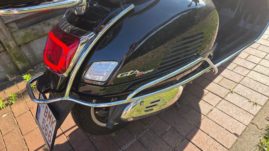 motoren, Motoren, Motoren | Piaggio, Scooter, Motorrijbewijs A, Particulier, Automaat