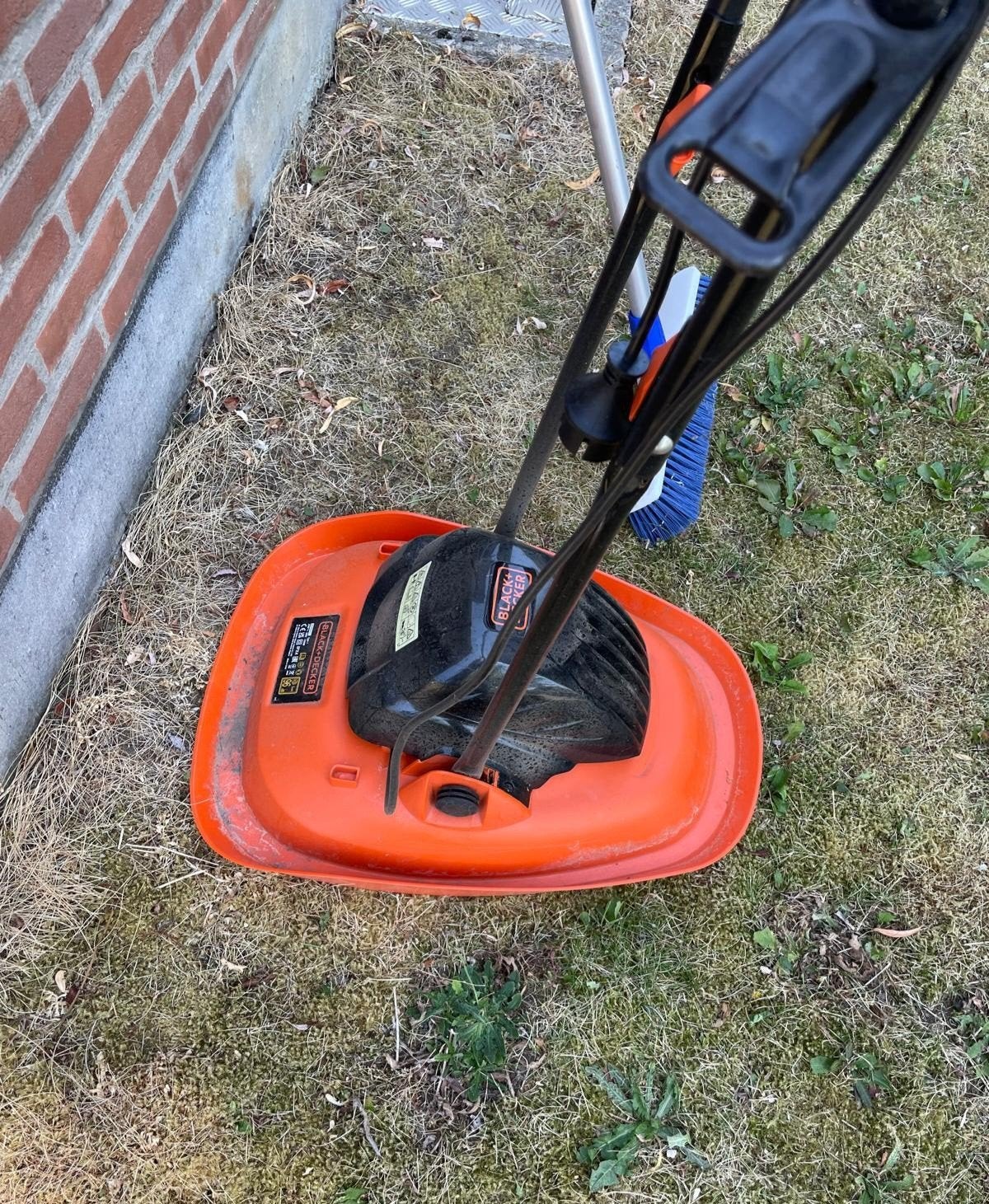 Black + Decker zweefmaaier, Jardin & Terrasse, Tondeuses à gazon, Tondeuse sur coussin d'air, Enlèvement