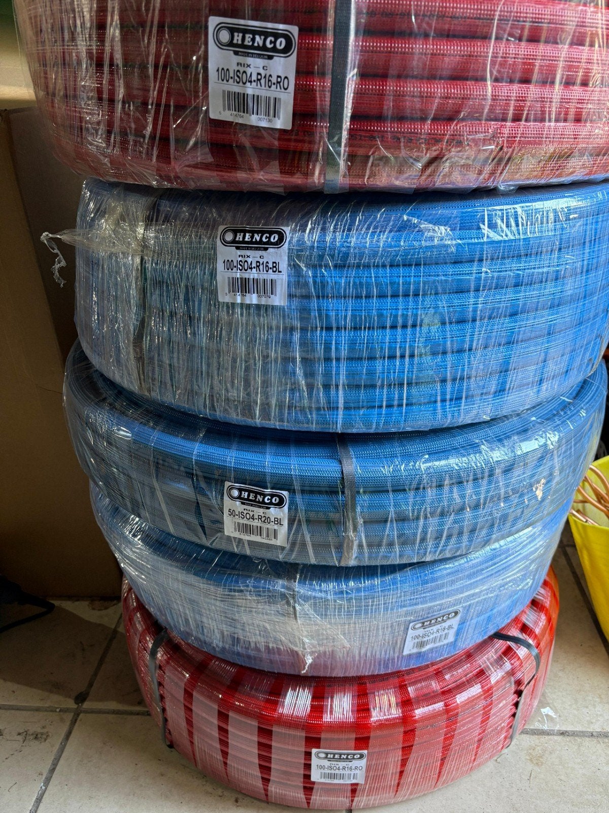 Henco Alpex 16mm en 20mm geïsolleerd, Ophalen