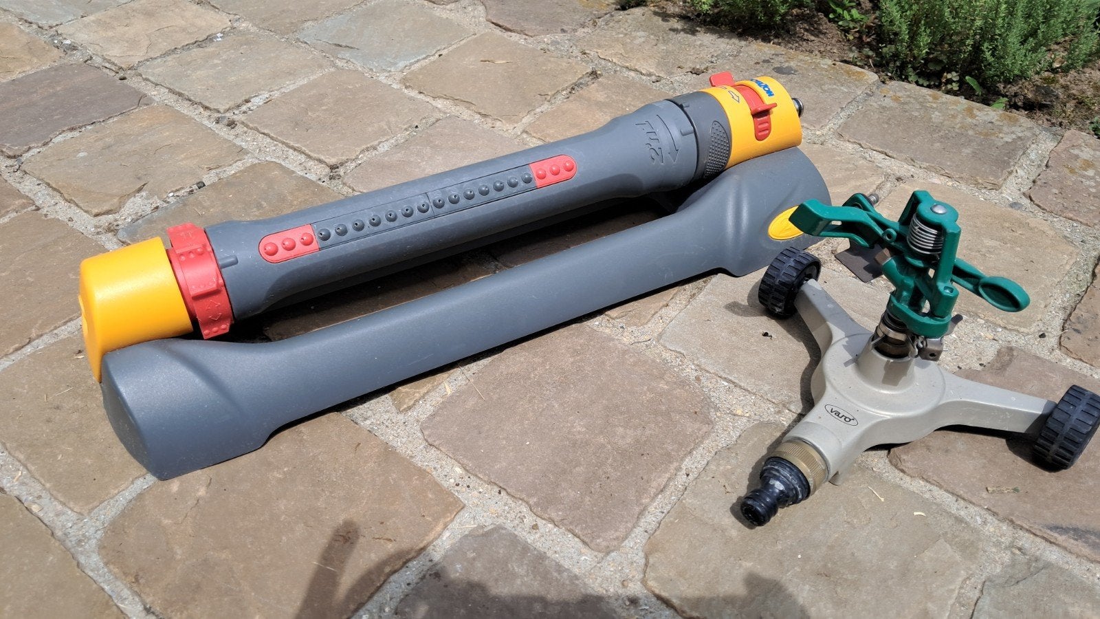 2 tuinsproeiers, Tuin en Terras, Ophalen, Cirkelsproeier