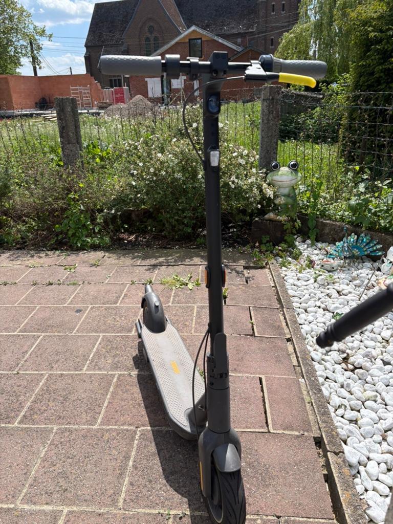 Trotinette électrique ninebot G2, Vélos & Vélomoteurs, Trottinettes, Enlèvement, Utilisé, Step électrique (E-scooter)
