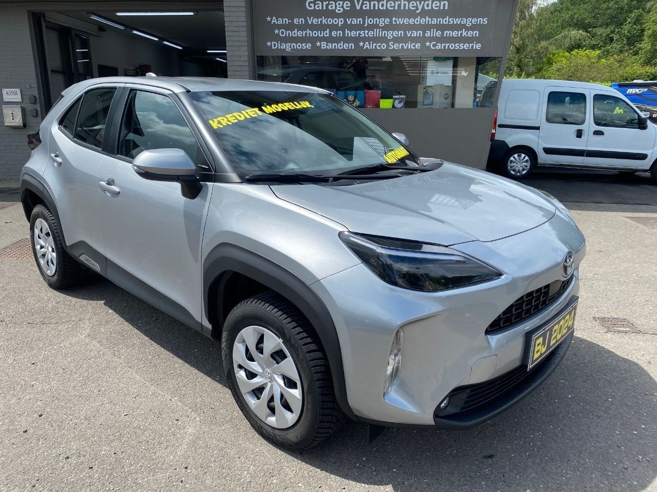 Toyota Yaris Cross Hybrid FWD Adventure (automatique), Autos, Argent ou Gris, Achat, Euro 6, Entreprise
