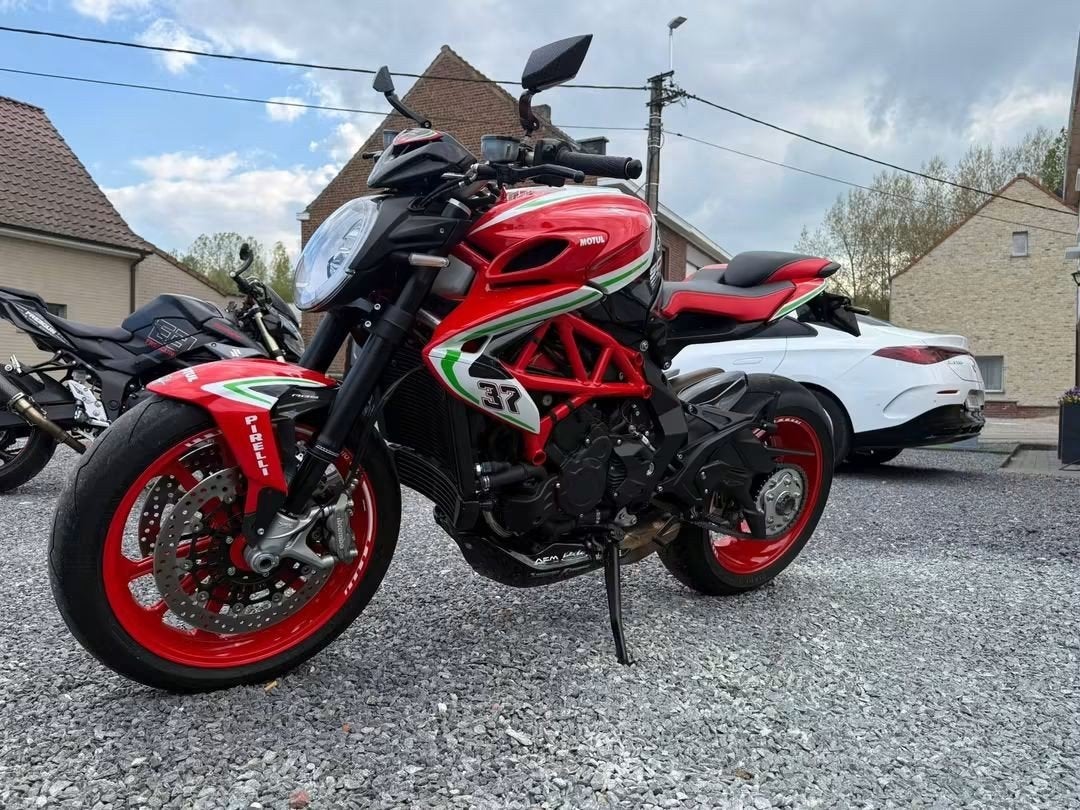 Mv agusta brutale RR Genummerde serie nieuwstaat!!! 950km!!!, Motorrijbewijs A, Bedrijf, ABS, Meer dan 35 kW