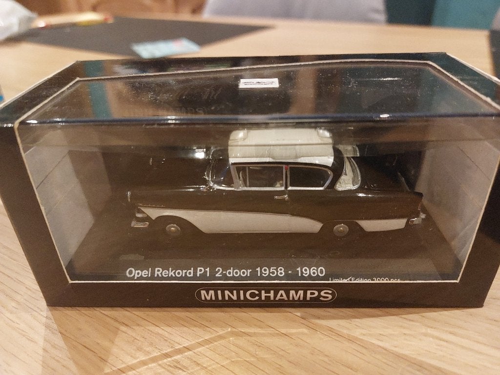 Minichamps Opel Rekord P1 Saloon 1958 Black/White 1/43, Ophalen of Verzenden, Nieuw, Auto, MiniChamps
