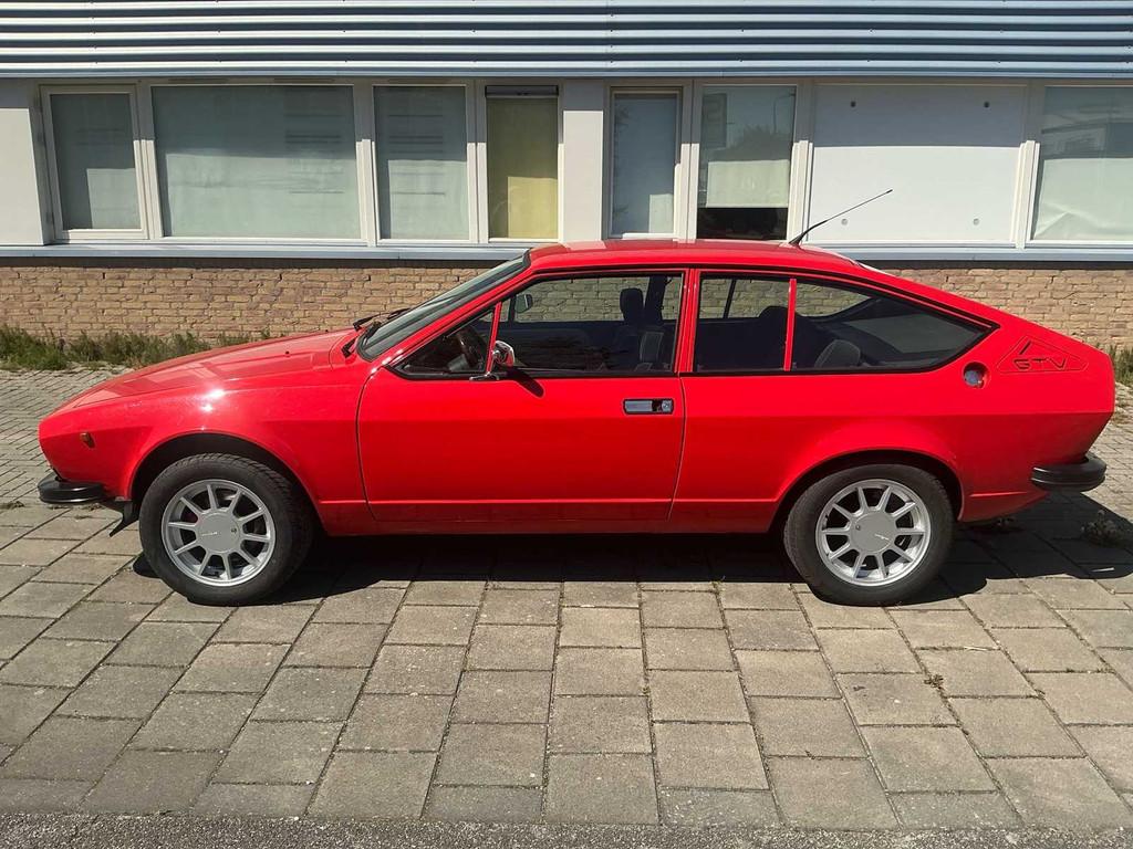 Voiture particulière Alfa Romeo Alfetta 2000 GTV 2.0 Berlin, Achat, Entreprise, Cabriolet, Toit ouvrant