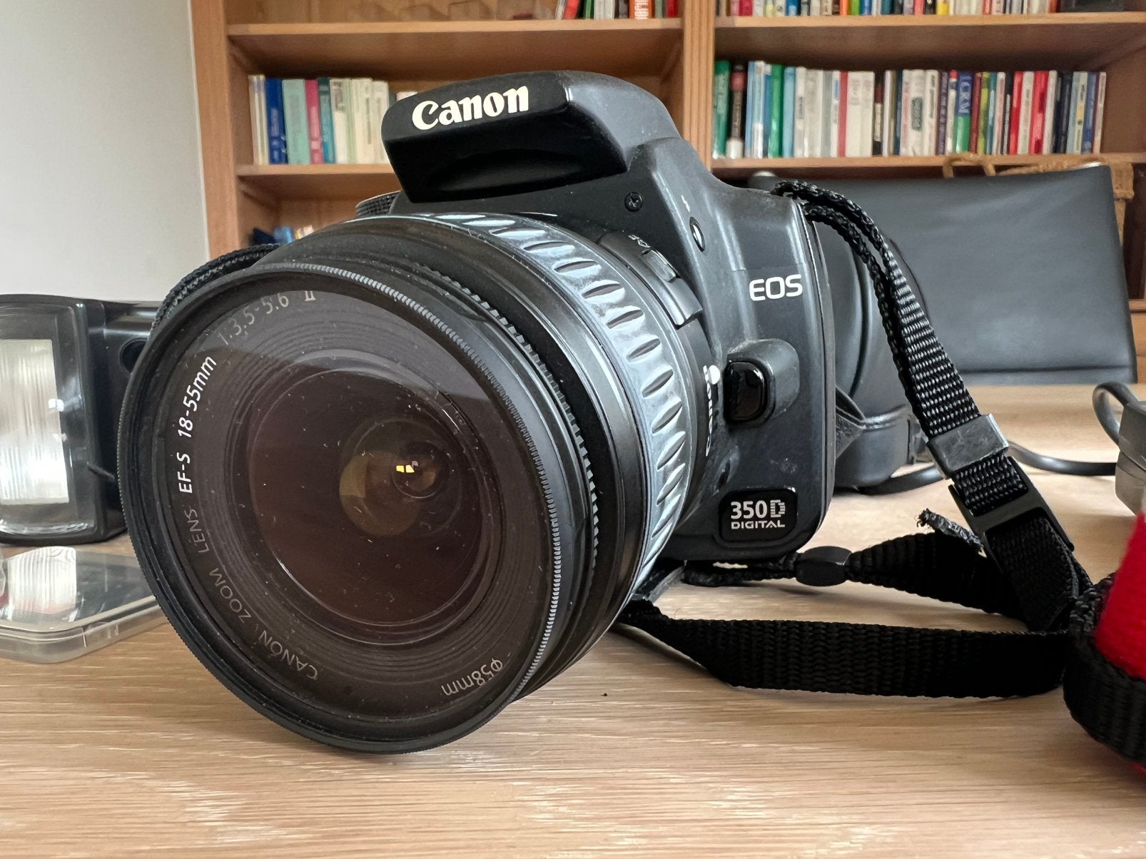 Canon 350D digitaal fototoestel + Speedlite 300EZ flits, Audio, Tv en Foto, Fotocamera's Digitaal, Gebruikt, Spiegelreflex, Canon