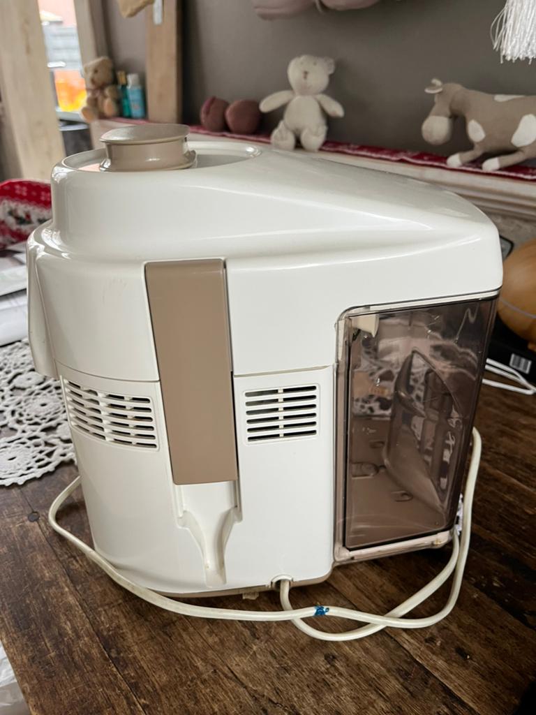 Groenten en fruitpers, Elektronische apparatuur, Waterkokers, Ophalen, Zo goed als nieuw