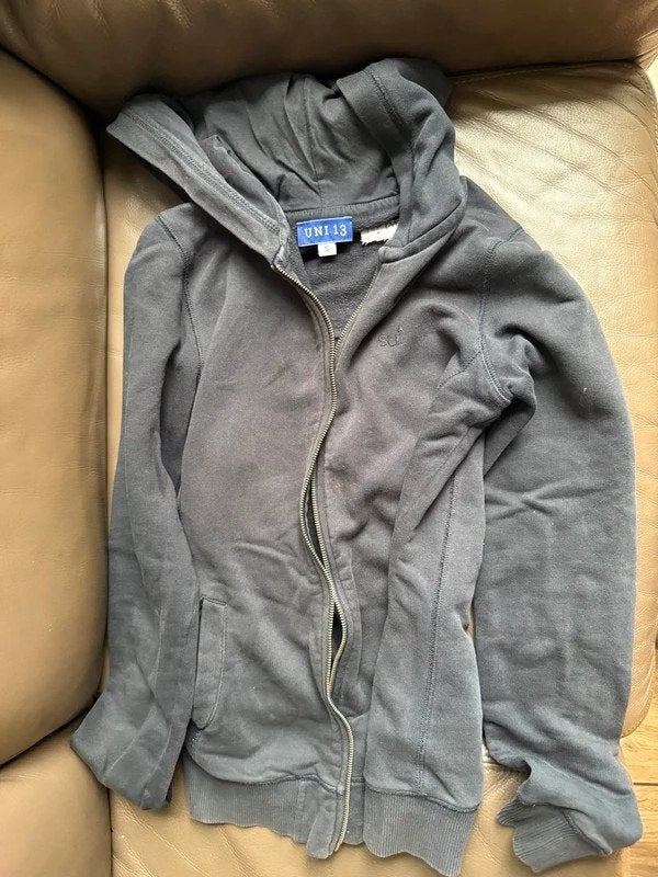 Hoodie met rits trui uniform SUI maat S, Kinderen en Baby's, Ophalen, Gebruikt, Jongen, Trui of Vest