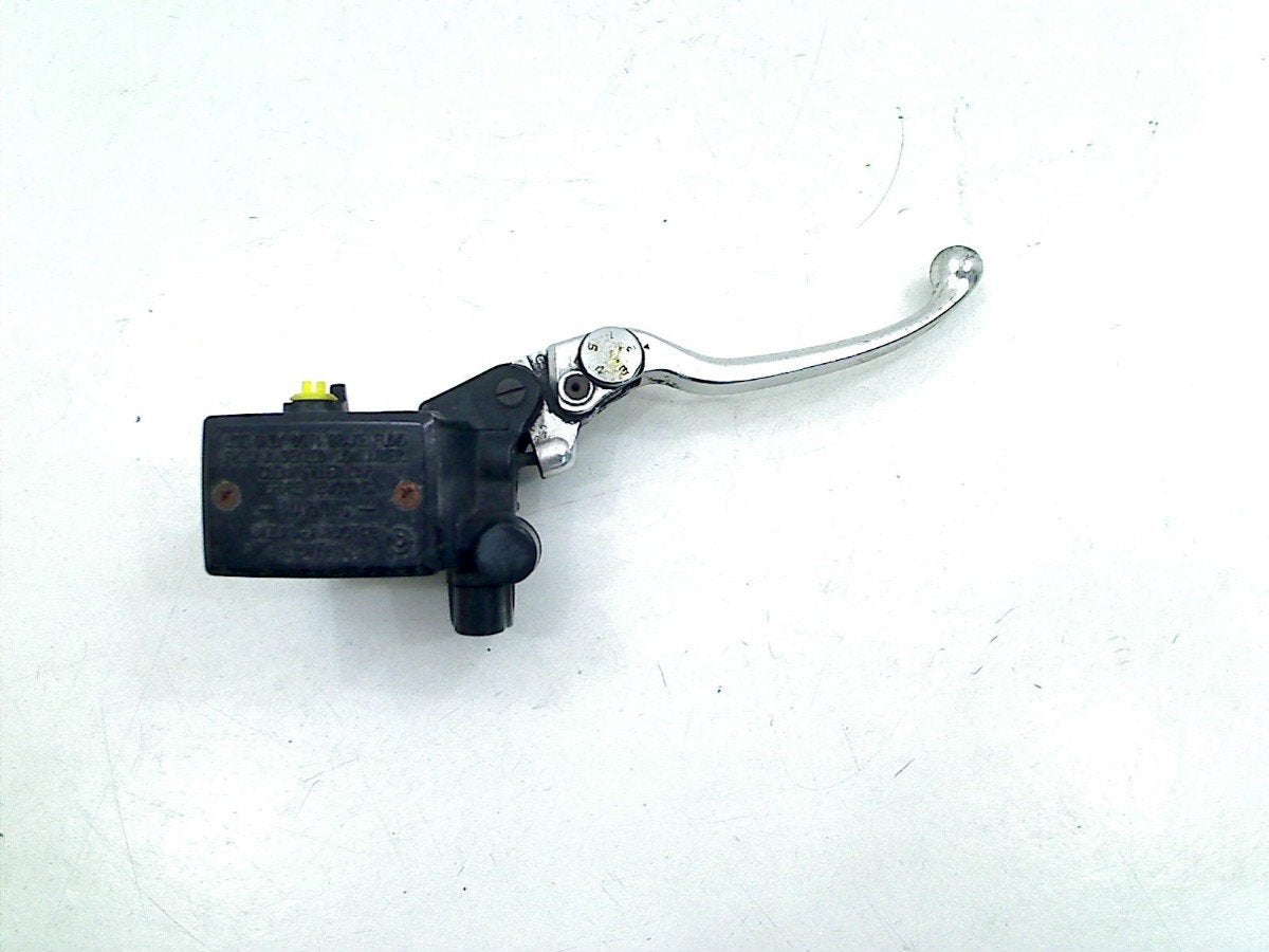 FREIN MAITRE CYLINDRE AVANT FZ 6 2004-2006 (FZ6 FAZER), Motos, Dhr. S. di Majo, Utilisé, Info@cama-motorparts.nl, P.J. Troelstraweg 8 8
3144 CX  MAASSLUIS, NL