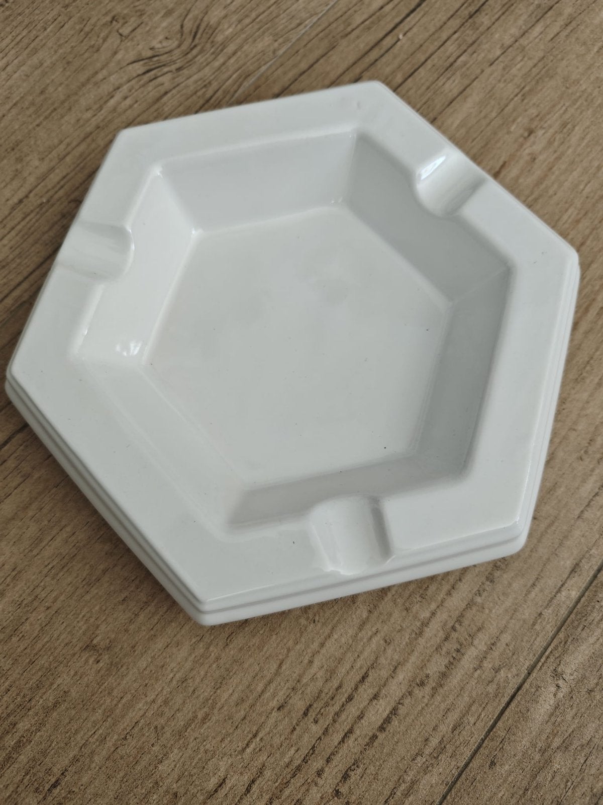 NIEUW!10 grote keramiek asbak:PER STUK €10, Antiek en Kunst, Ophalen