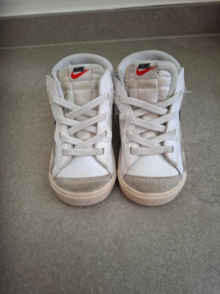 Sneakers van Nike. Maat 23.5, Ophalen