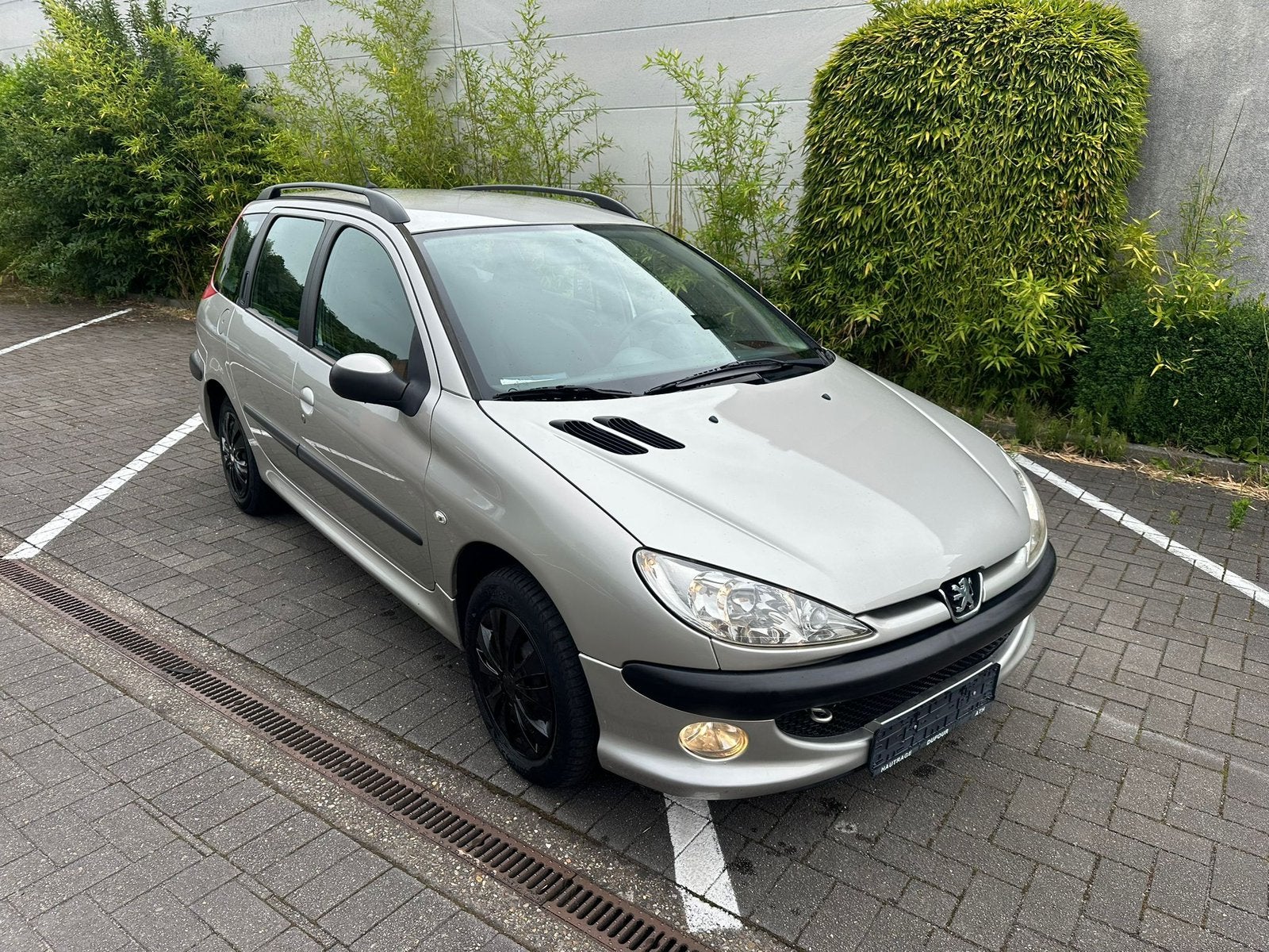 Peugeot 206 sw gekeurd voor verkoop, Voorwielaandrijving, Euro 5, Stof, USB
