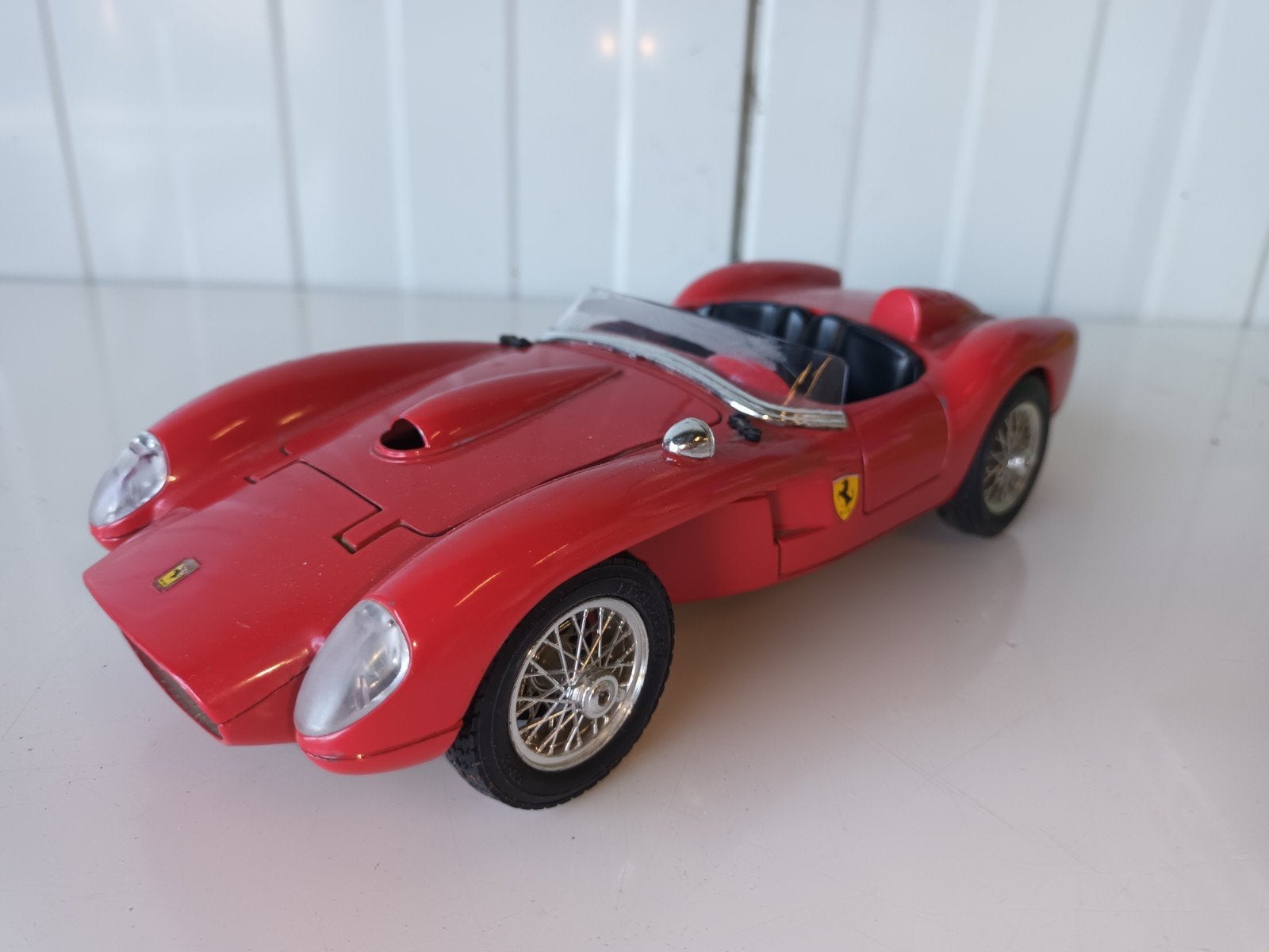 Bburago Ferrari 250 Testa Rossa (1957) – 1:18 – Made in Ital, ###, Ophalen of Verzenden, Motor, ###