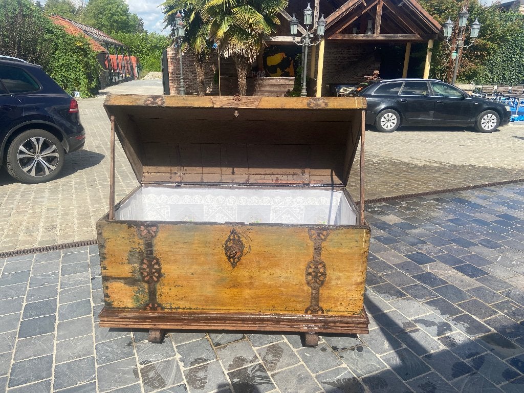 valise ancienne, Enlèvement