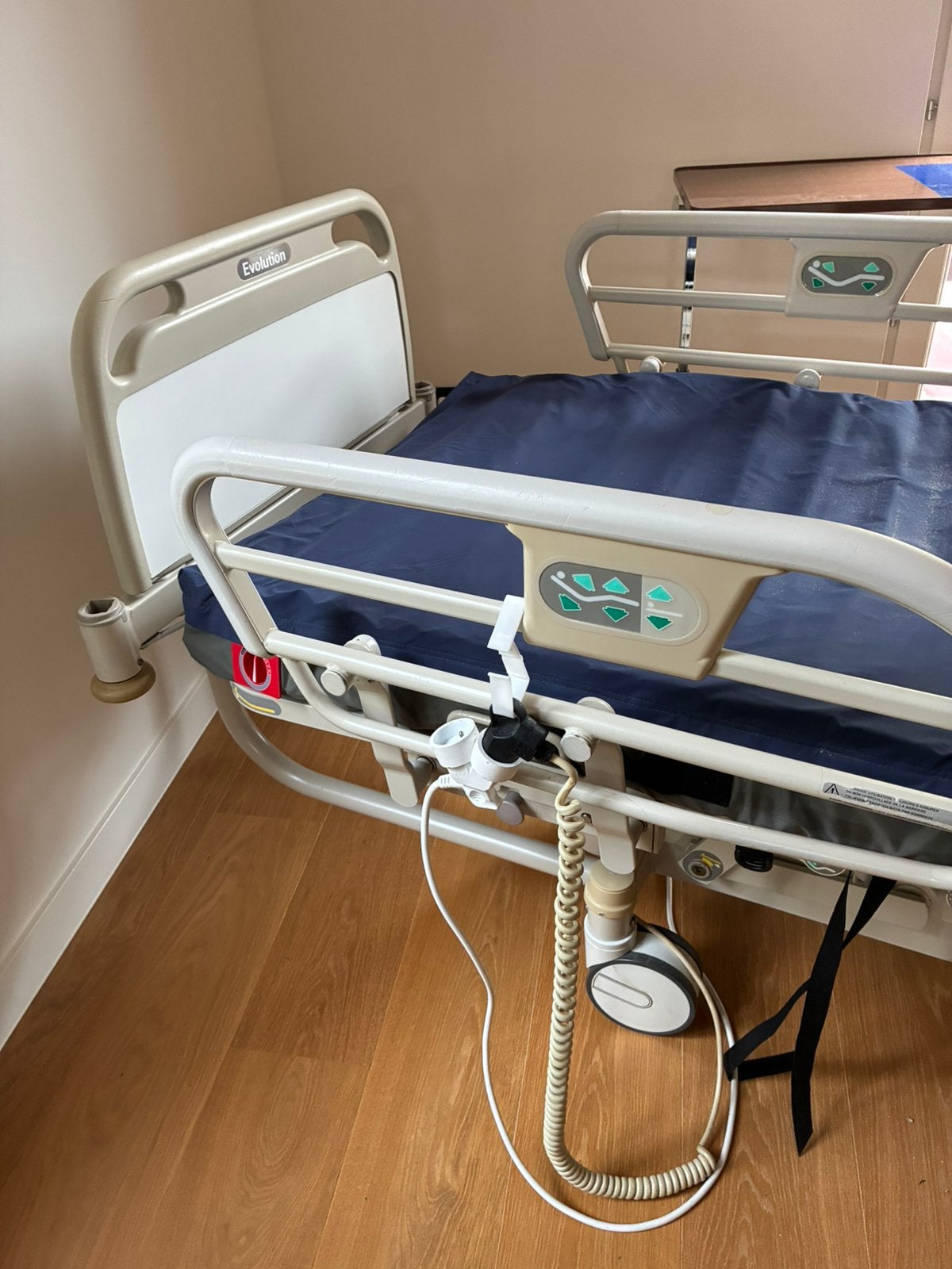 Ziekenhuisbed, Ophalen, Zo goed als nieuw