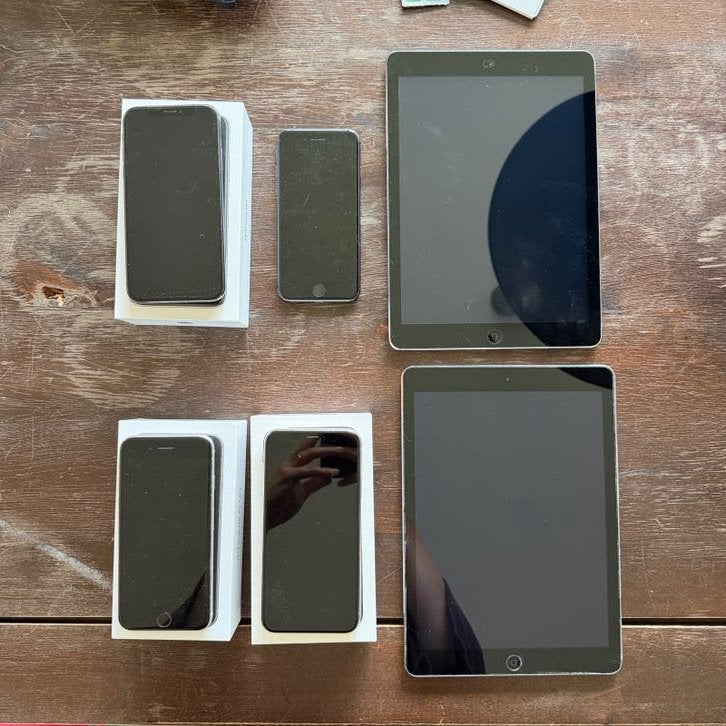 Partij oude Apple toestellen. 4x iPhone 2x iPad, Ophalen of Verzenden, Zo goed als nieuw, Apple