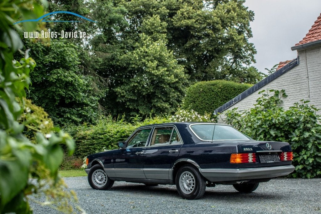 Mercedes-Benz 280 S 2.8 Essence W126 avec historique, Autos, Mercedes-Benz, Cuir, Achat, 4 portes, Entreprise