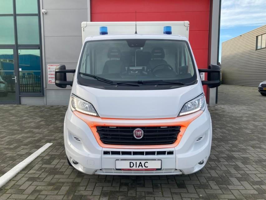 Fiat Ducato Maxi Container Ambulance (bj 2019), Auto's, Automaat, Euro 6, Bedrijf, Diesel