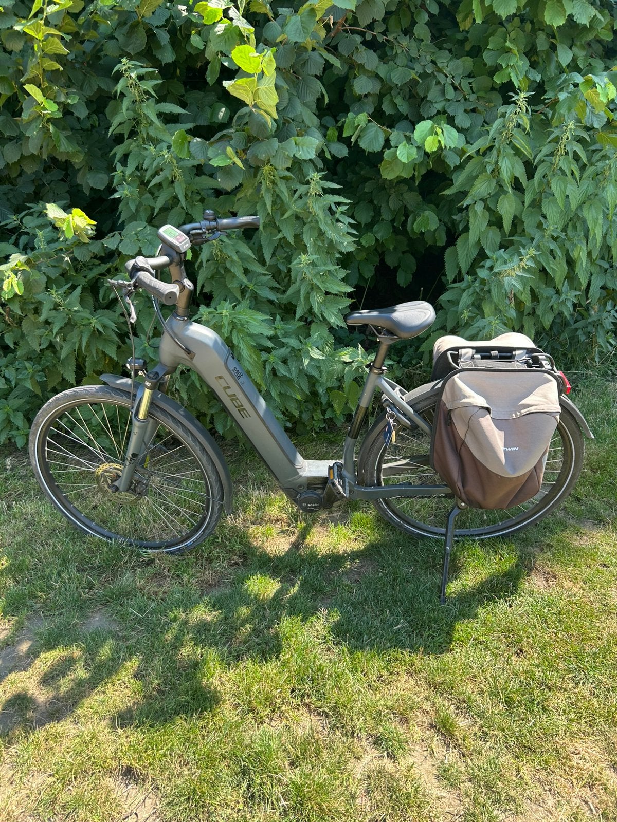 Magnifique vélo électrique Cube en très bon état, Vélos & Vélomoteurs, Enlèvement, Comme neuf, 50 km par batterie ou plus, Cube