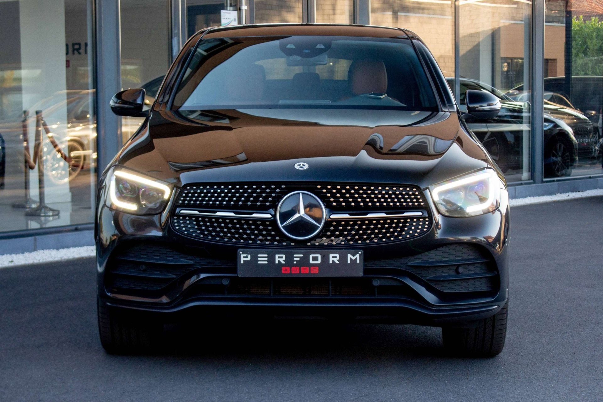 Mercedes-Benz GLC 300 e COUPÉ*4MATIC*AMG*NIGHT PACKACK*TOP, Autos, Achat, Entreprise, https://public.car-pass.be/vhr/bb82f98d-1190-4dec-86f3-3c16531e8a4c