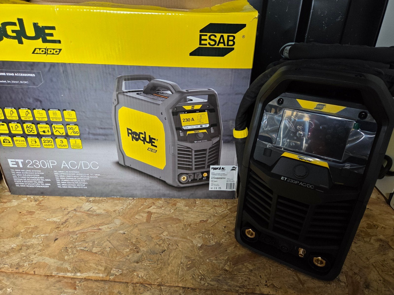 ESAB Rogue ET 230IP ACDC, Doe-het-zelf en Bouw, Ophalen